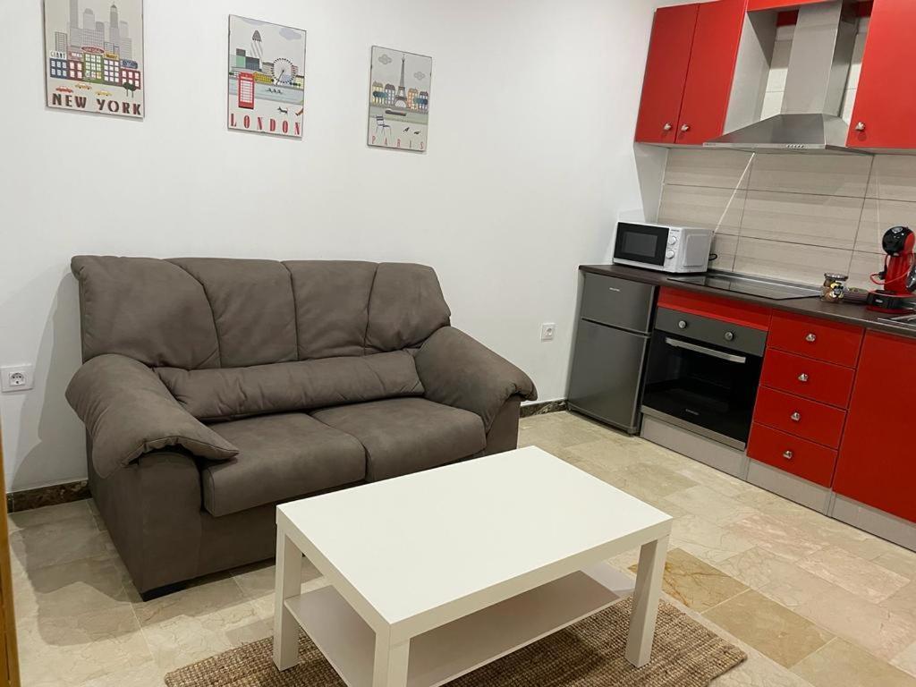 En Apartment *